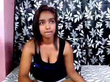 Desi bhbai show her boob and pussy selfie video